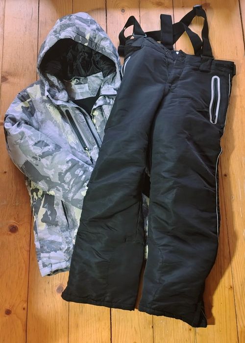 Geaca și pantalon Reserved de ski 11/12 ani