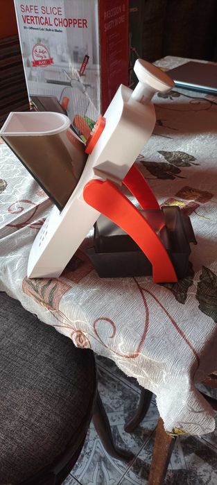 Вертикален ръчен чопър/ слайсър