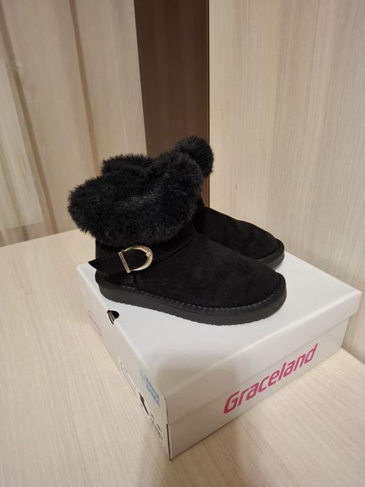 Incaltaminte /Ghete tip UGG fete