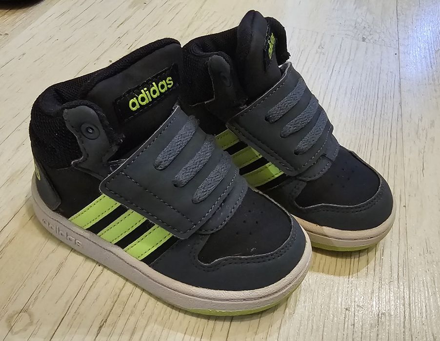 Детски обувки Adidas