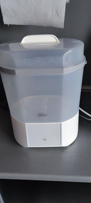 Стерилизатор Chicco с функция сушене.