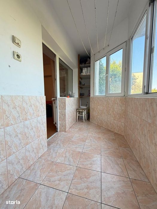 Apartament 3 camere, DECOMANDAT, ETAJ 1, Esplanada Nicolina
