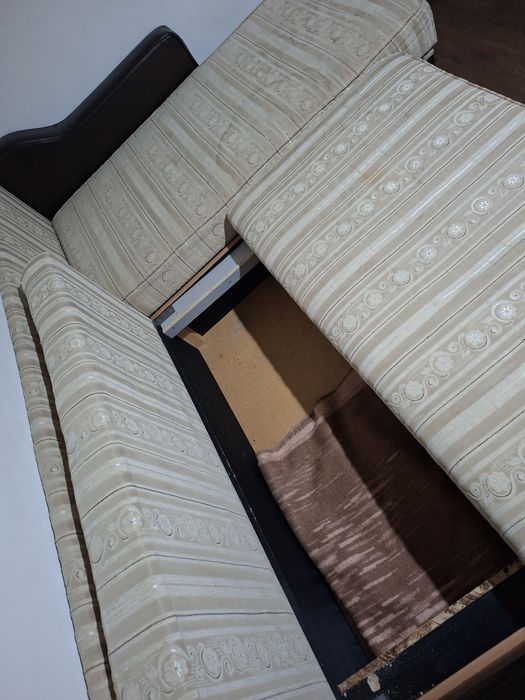 Продаётся диван  2хспальный