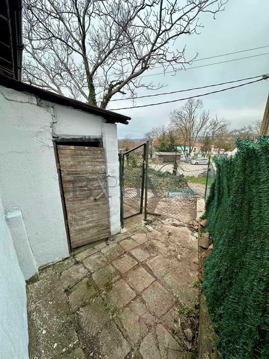 Къща за продажба в с.Куманово, Варна