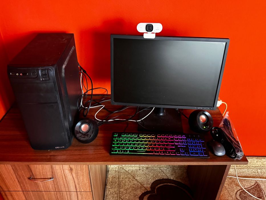 PC Calculator Monitor Boxe Tastatură Mouse