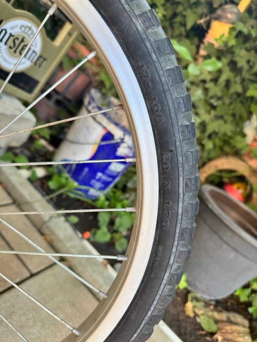 Bicicletă copii 20 inch, funcțională, ideală pentru 6–10 ani