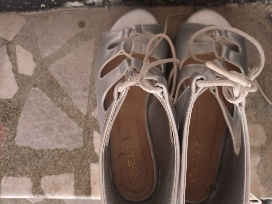 Дамски сандали обувки