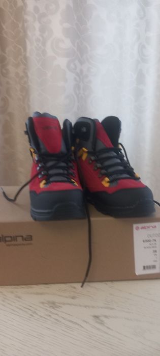 Трекинговая обувь!