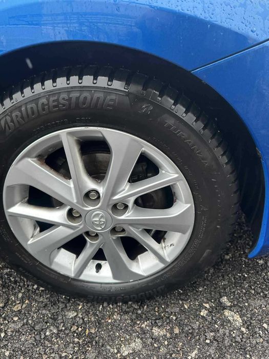 НА ЧАСТИ Toyota Auris  1. 4 D-4D, 90 , дизел, 2015г година