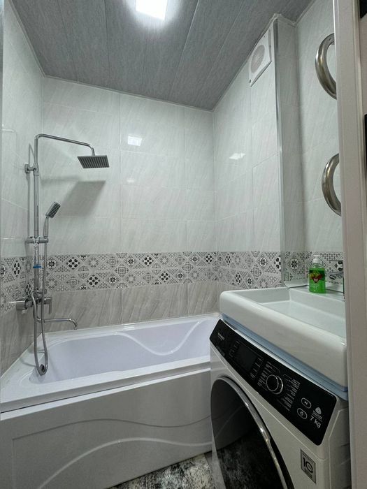 Tinchlik metro oldida qizlar,ayollarga sheriklikka arzon kvartira