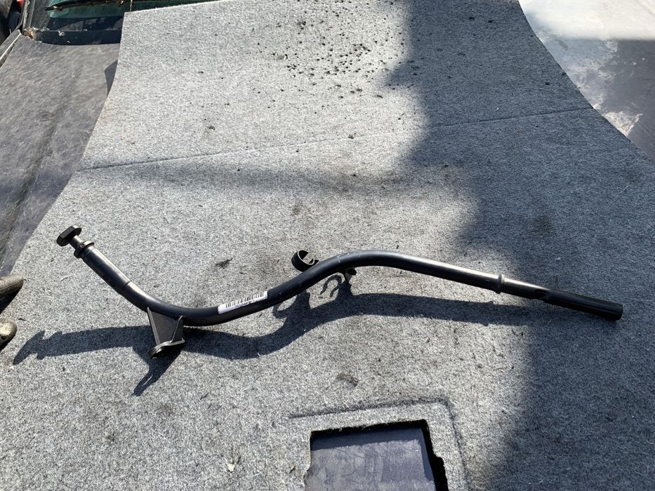 Щека масло БМВ Ф10 520д 184