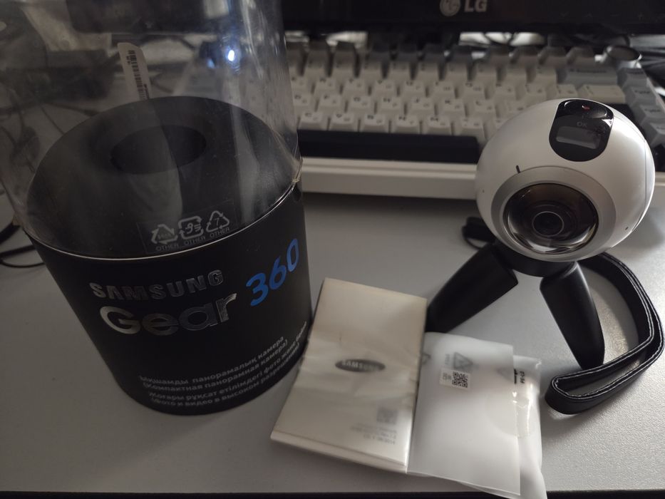 Samsung gear360 идеальное состояние