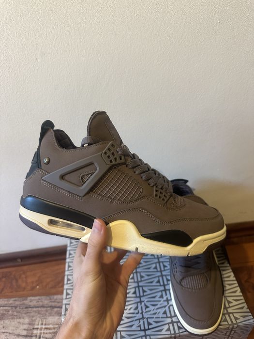 Air Jordan 4 Retro SP A Ma Maniere Violet Ore