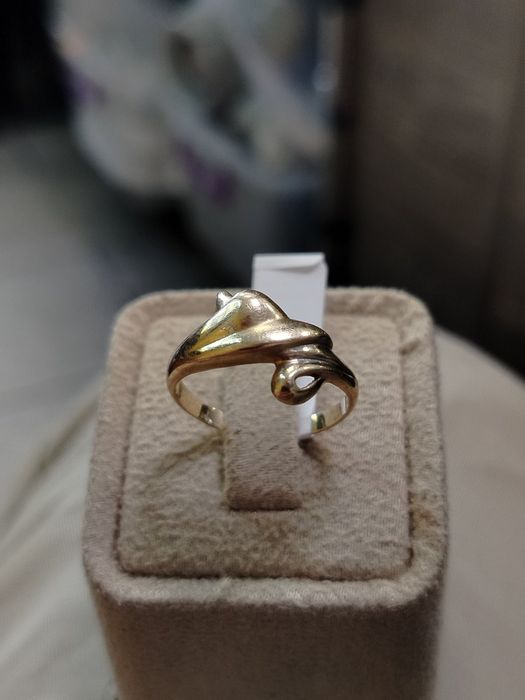 Златен пръстен 2.81гр / 14К