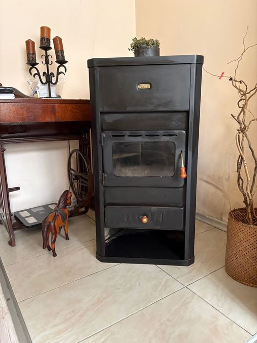 Камина “PRITY“ с водна риза на дърва