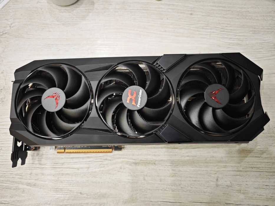 Продавам PowerColor 9070 XT Red Devil 16G-E/OC