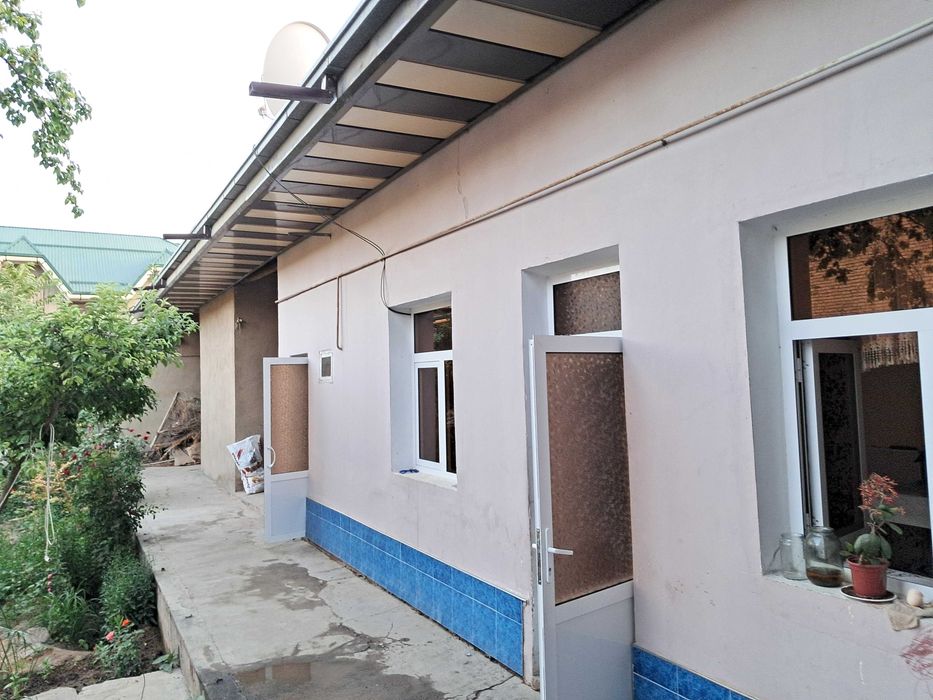 Яшаш учун уй сотилади 6.5 сотих