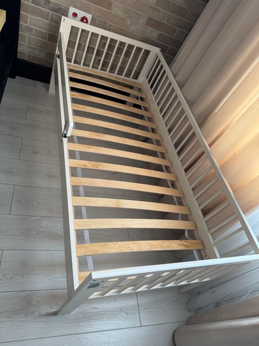Детская кровать ikea 70*160  и матрас