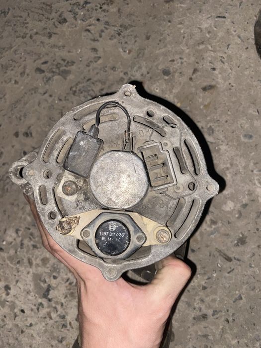 Герератор w124 3.0 рабочий