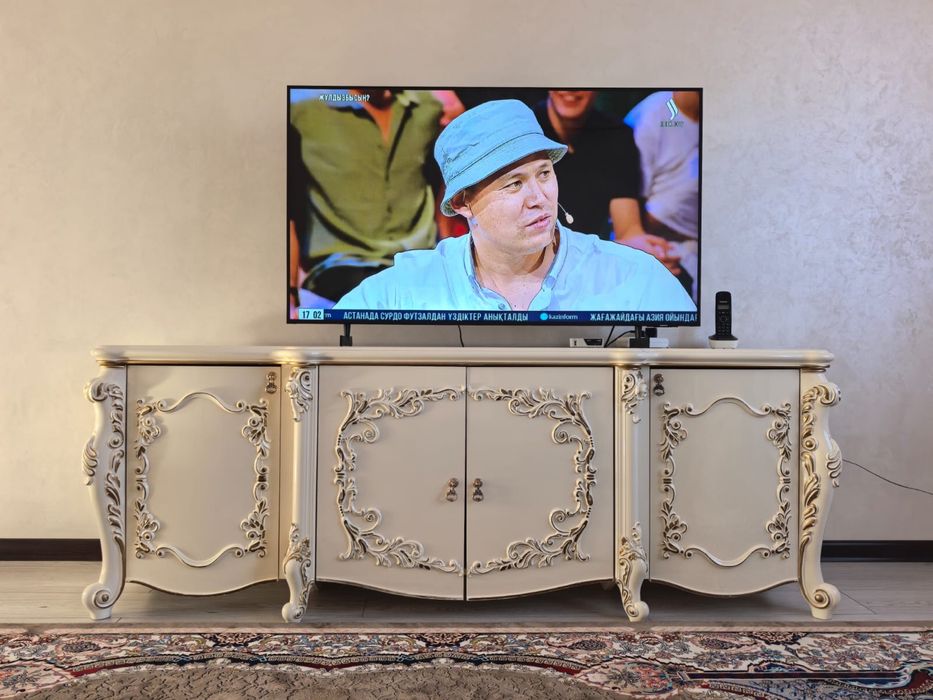 Тумба под телевизор