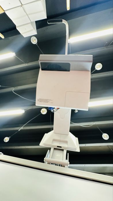 Sistem tablă interactivă + Proiector Sony VPL-SX631 + Stand mobil