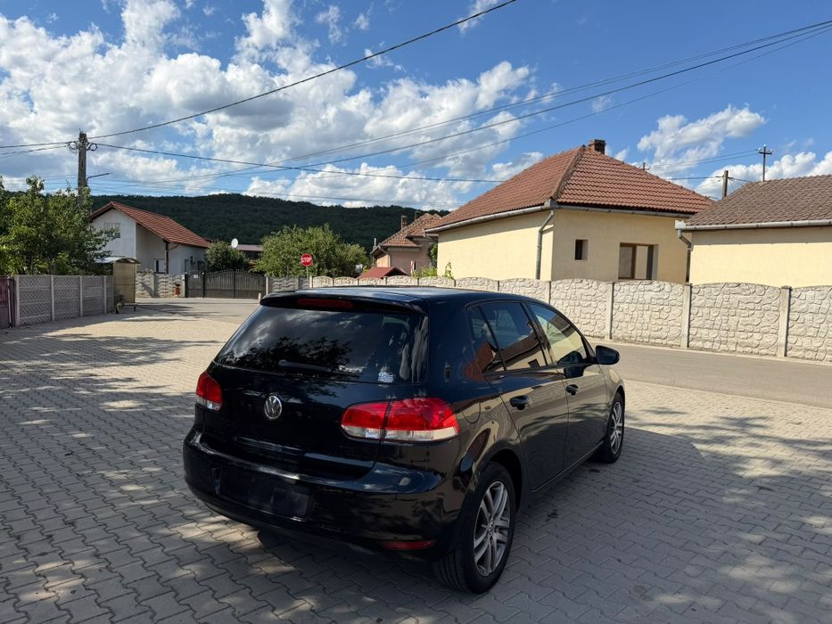 VOLKSWAGEN Golf 2010 — imagine 4