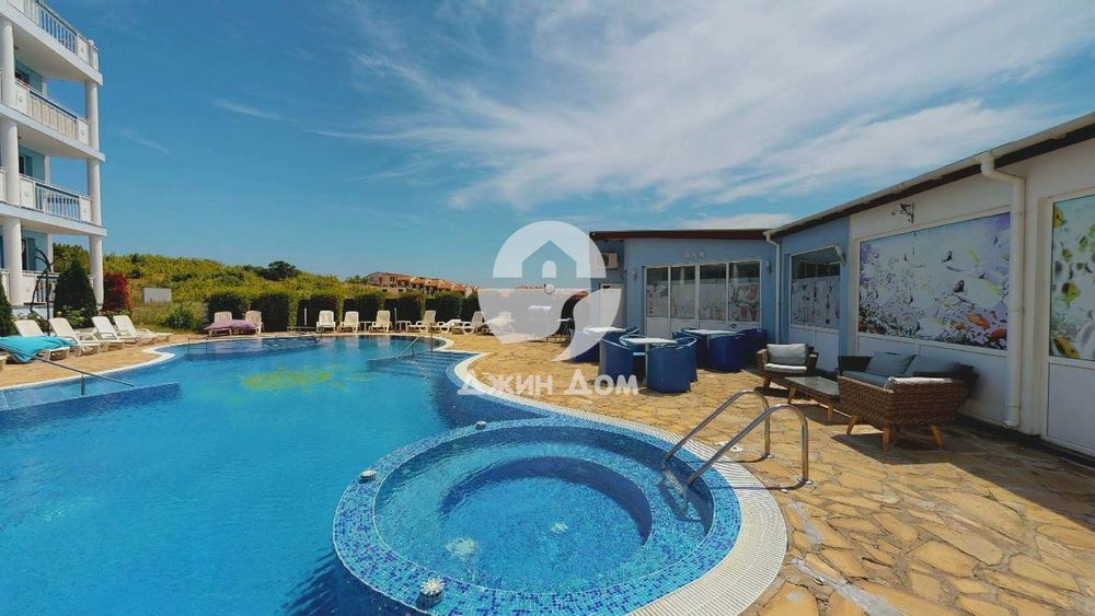 Продава се Тристаен апартамент в с. Кошарица, Област Бургас - 95 кв.м за 1048 €/кв.м - Снимка #11