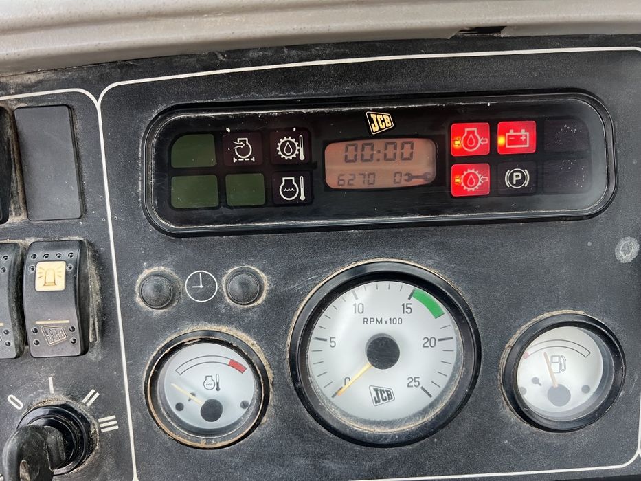 Buldoexcavator JCB 3cx