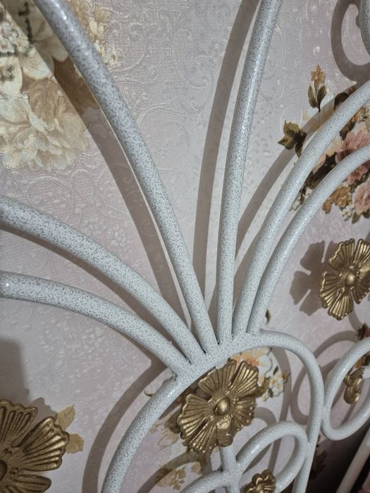 Кованая кровать для девочек