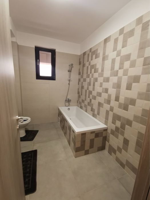 Inchiriez apartament 2 camere-metrou Pacii