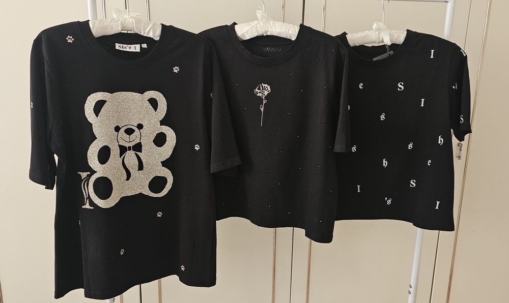 Тениски в бяло и черно