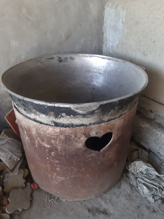 Sumalak pishirish uchun qozon o'choq