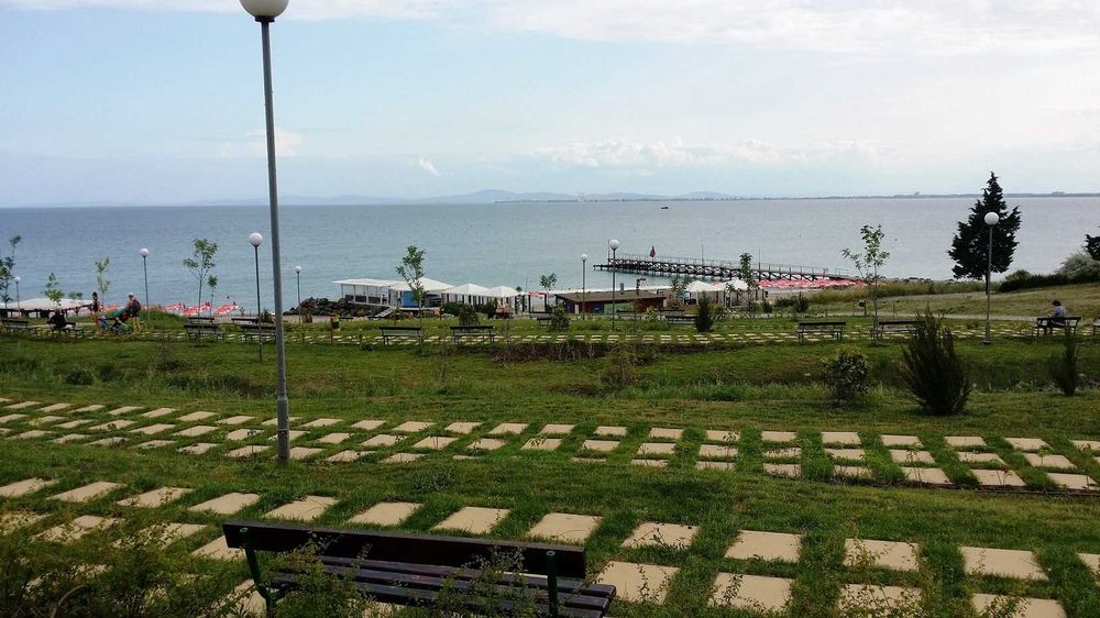 Дава се под наем Хотел в с. Равда, Област Бургас - 2155 кв.м за 55000 € - Снимка #5