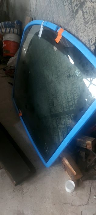 Предно стъкло за VW Polo