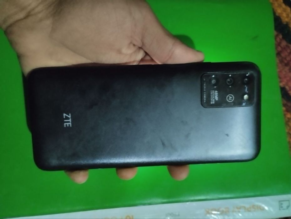 ZTE BLADE B 30.   obmen bor