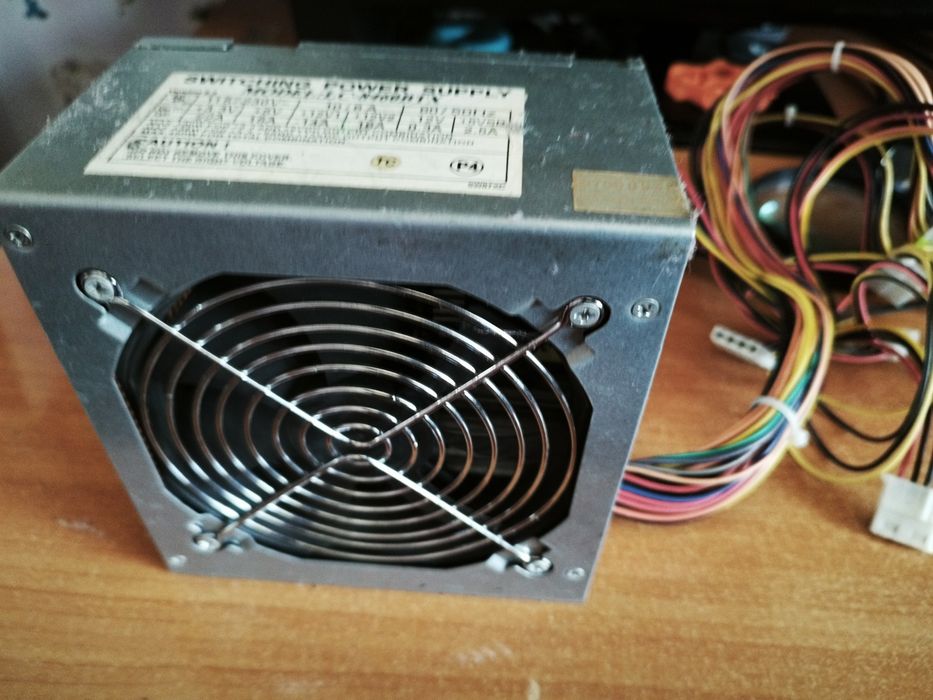 Продам блок питания 450w