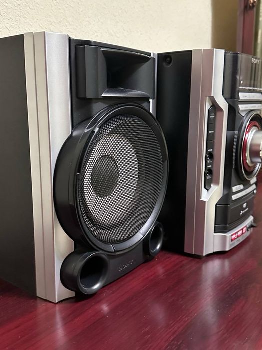 Музыкальный центр Sony