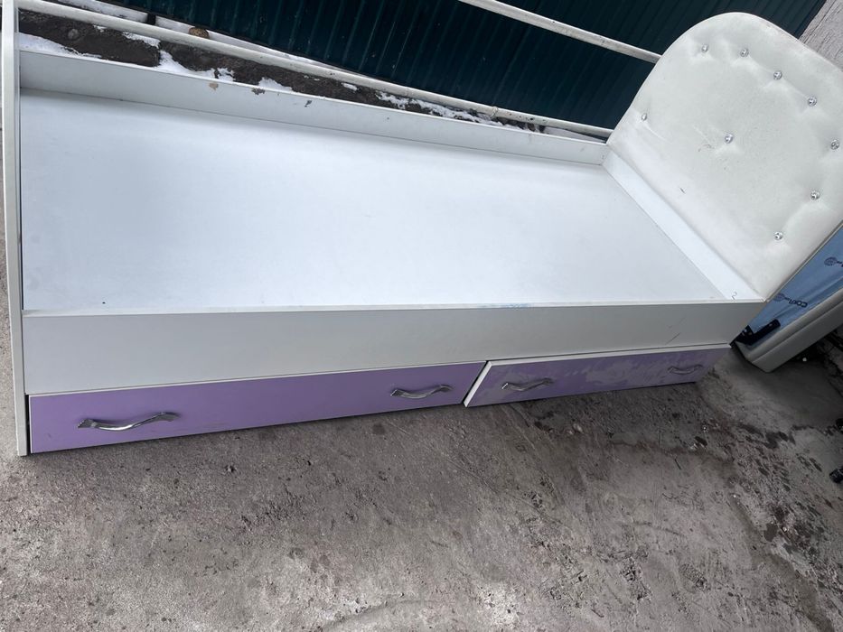 Продам кровать 40000