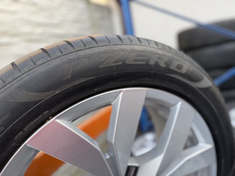 Roti Jante Aliaj 20 Montero Original Vw Touareg 3 CR Cu Anvelope Pirelli 285/45/20 Ca Noi