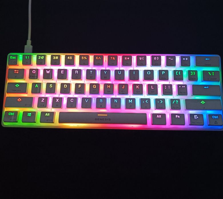 ГЕЙМЪРСКА Клавиатура Genesis Thor 660
