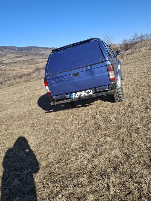 nissan navara 4x4