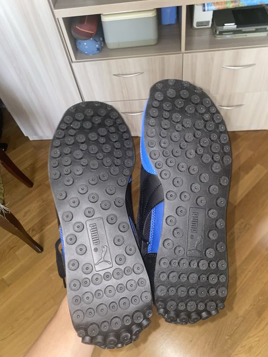 Спортивные кроссовки пума