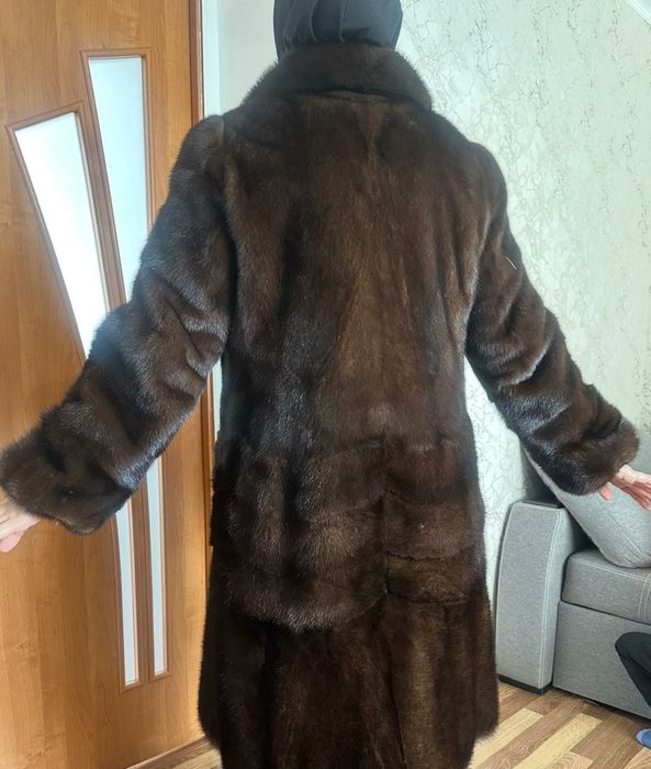 Продам норковую  шубу