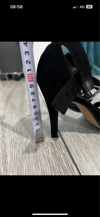 Sandale elegante cu toc subtire