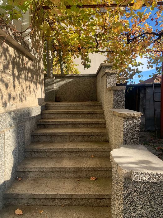 ЕТАЖ ОТ КЪЩА с ПРИЗЕМЕН етаж в гр. Сопот