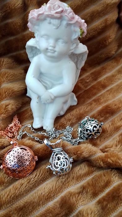 Кръвно-гривни!Различни видове!Медальони се отварят,златни и сребърни!