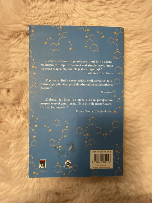 Carte Ucenica vrajitoare