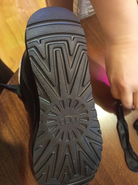 Дамски обувки - UGG