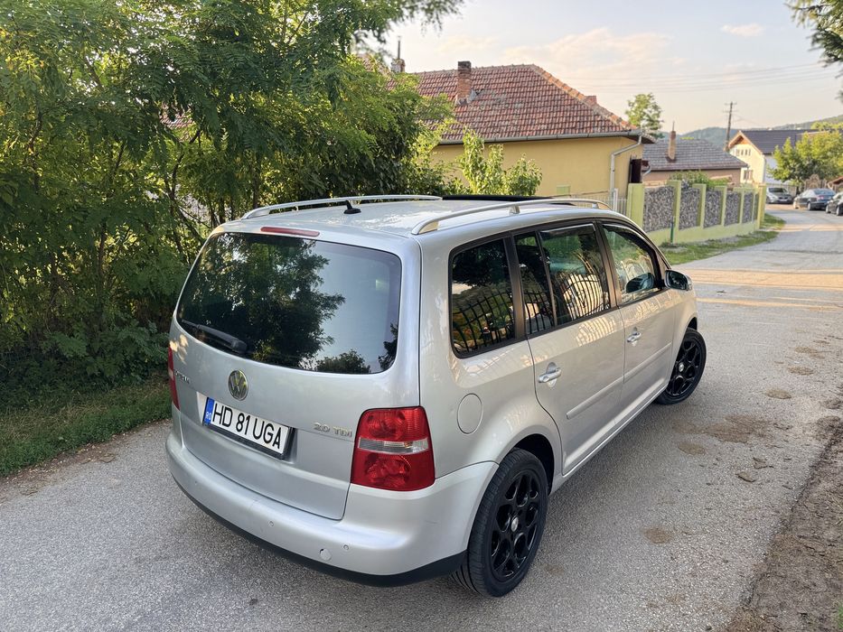 VOLKSWAGEN Touran 2006 — imagine 5
