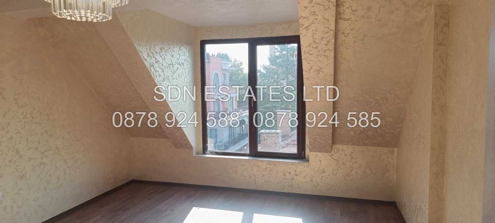 Продава се Четиристаен апартамент в Казанлък - 160 кв.м за 893 €/кв.м - Снимка #3